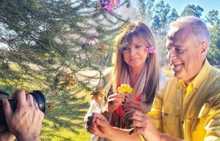 Gabriel Moss, con Adriana Salgueiro en un clip.