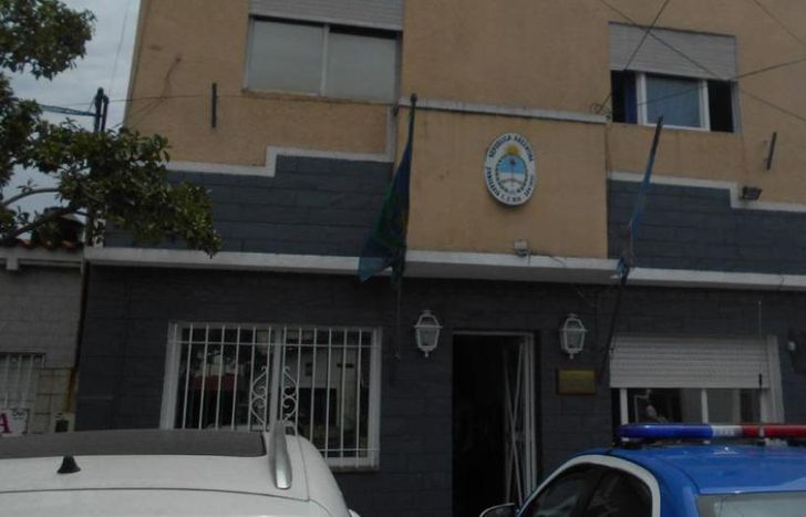 Efectivos de la Comisaría 6ª de San José detuvieron al sospechoso.