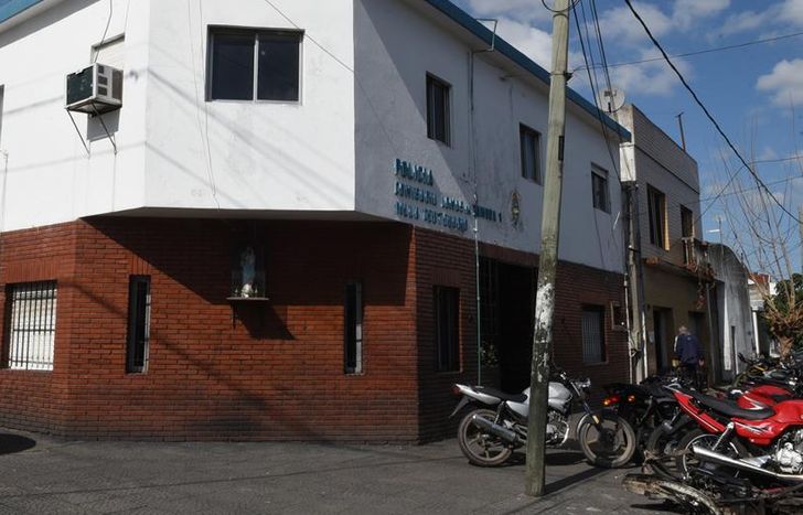 El imputado seguirá privado de su libertad.