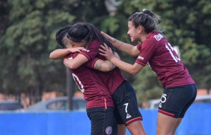 Lanús se llevó un triunfo agónico.