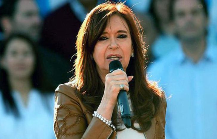 Cristina anunció su participación en un encuentro en La Plata.