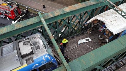 Dirigentes ferroviarios responsabilizaron a Javier Milei por el choque de trenes en Palermo.