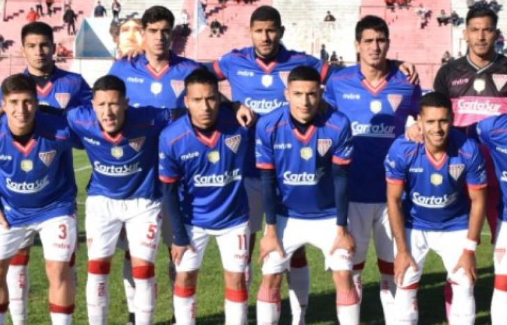 Los Andes se prepara para enfrentar al Docke.