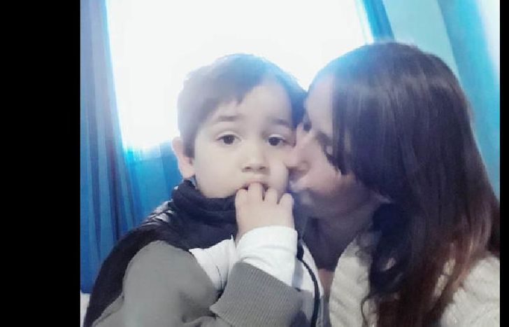 valeria creó la página que sirve para difundir y contener.