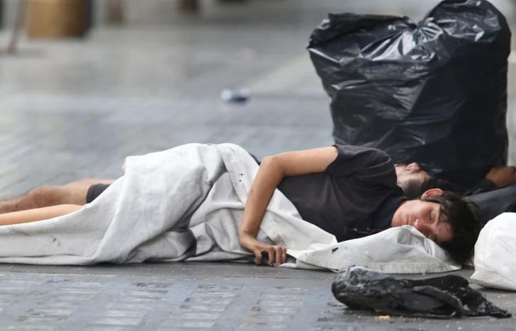 El INDEC informó que la pobreza aumentó al 52,9%.