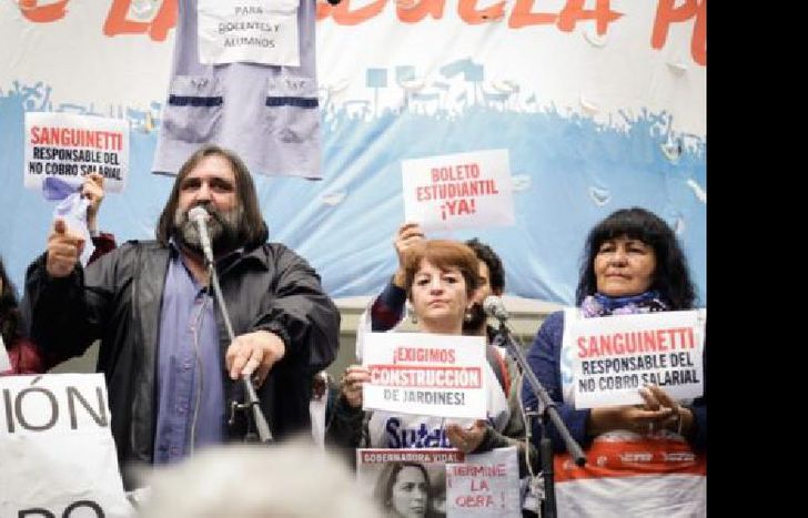 Éste es el Gobierno que más atacó a la educación pública.”