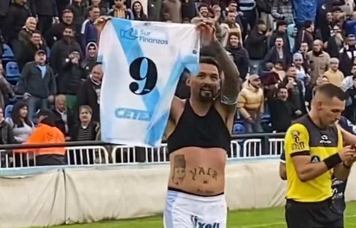 Con un tanto de Luis López, Temperley brilló ante Quilmes.