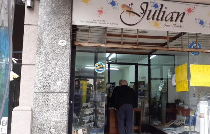El emblemático comercio cerró sus puertas y dejó gran nostalgia.