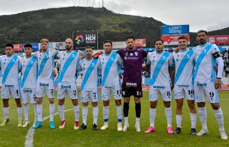El plantel de Temperley frenó el largo invicto de Gimnasia y Tiro.