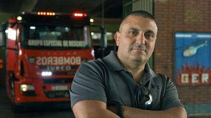 Mario, ex bombero.
