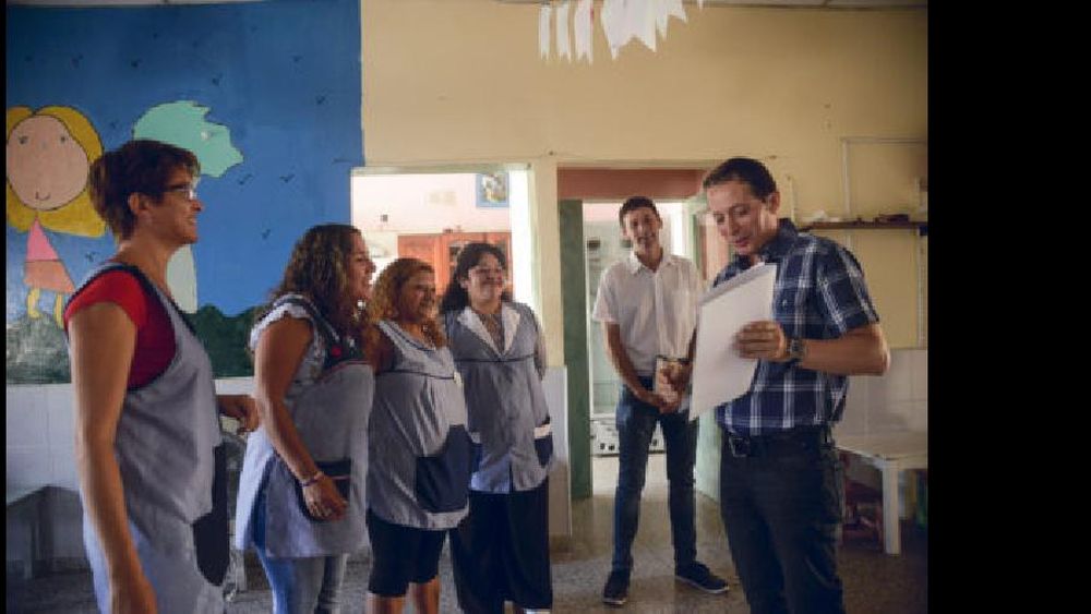 Subsidian a un jardín de 9 de Abril