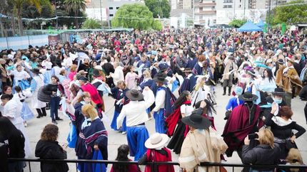 Festejo popular desde el mediodía. Festejo popular desde el mediodía.