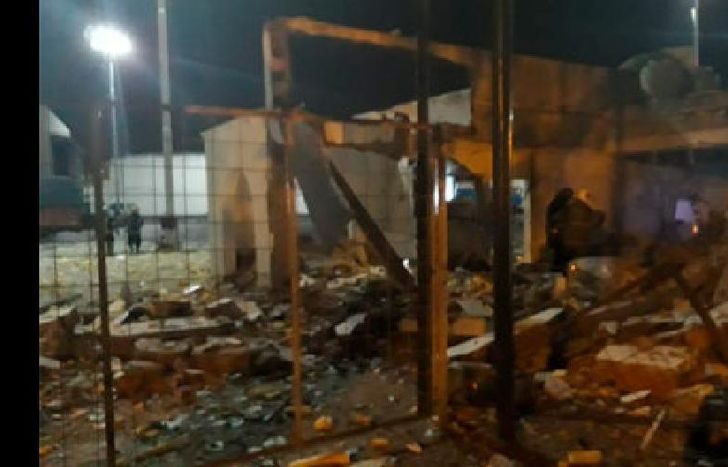 La explosión dejó heridos.
