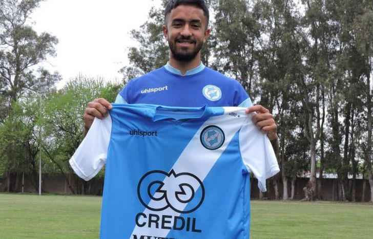 Paredes firmó un contrato por un año.