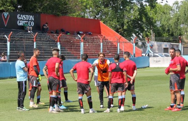 Brown juega ante Berazategui y sufre por los lesionados.