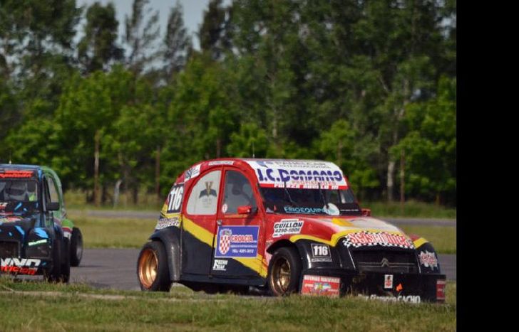 El auto de Matías no pasó la revisión técnica y quedó sin chances de pelear el título.