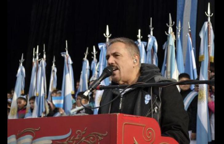 Lerner fue el invitado especial de la jura a la bandera que se realizó en junio.