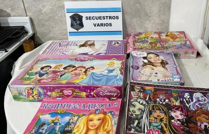 Incautaron una gran cantidad de material relacionado al abuso infantil.