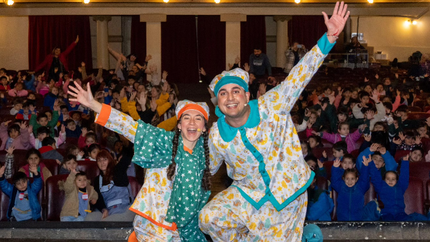 El Teatro del Municipio de Lomas recibe a los vecinos con propuestas para todos los gustos.