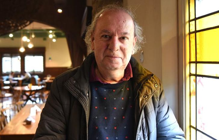 Hugo Bento es uno de los lomenses que mantiene vivo el legado que dejó Febbraro.