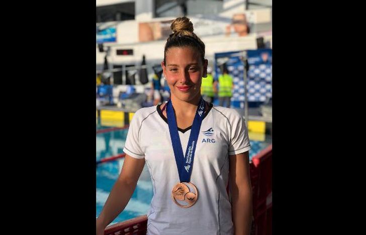Alborzen tiene 17 años y es una de las grandes promesas de la natación.