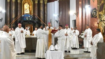 Diario La Unión | En la Catedral de Lomas también habrá una cena para personas en situación de calle.