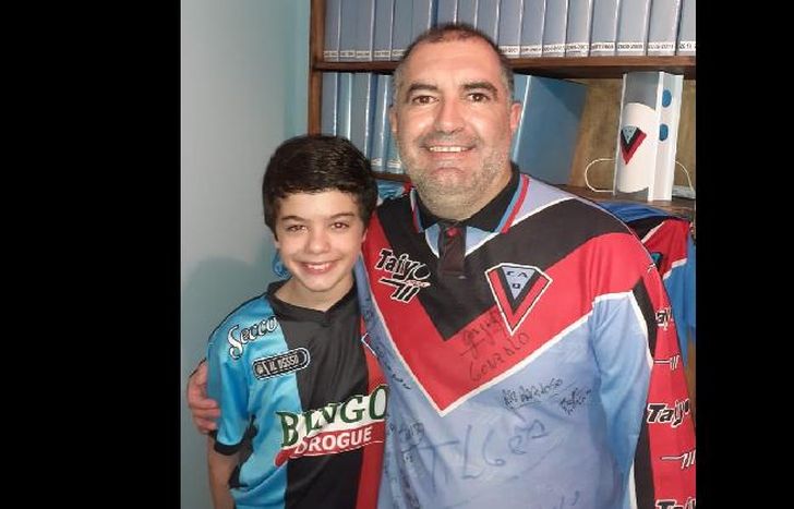 Machicote tiene un espacio en su casa dedicado a la colección y el recuerdo.