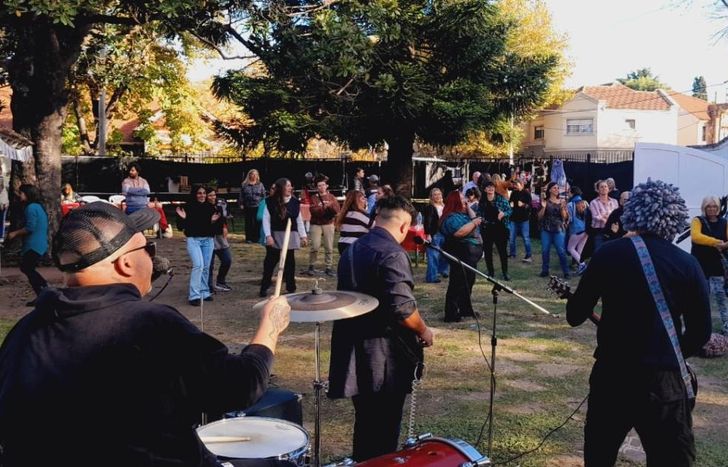 Unas 300 personas participan mensualmente de los talleres y actividades culturales de Libremente.