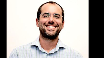 en su obra analiza cómo “en la Argentina se repiten tanto los ciclos económicos, como los políticos.