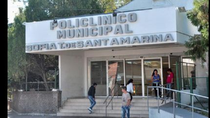 una joven lucha por su vida luego de que su novio la rociara con alcohol y la prendiera fuego