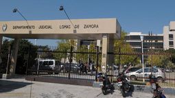 Apelaron la prisión preventiva de la pareja detenida por abuso en Centenario