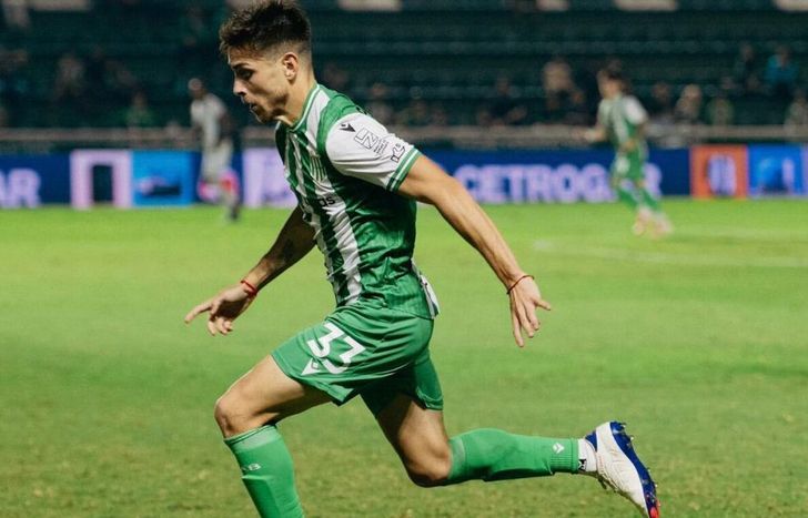 El lateral izquierdo de Banfield es optimista con respecto al futuro.