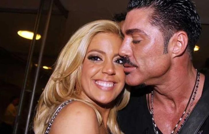 La polémica foto e Virginia Gallardo y Ricardo Fort.