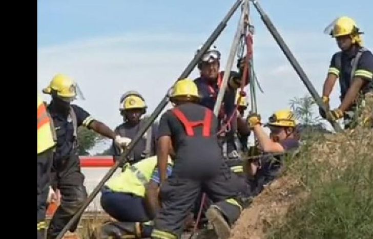 durante toda la noche se realizó el rescate de los mineros atrapados.