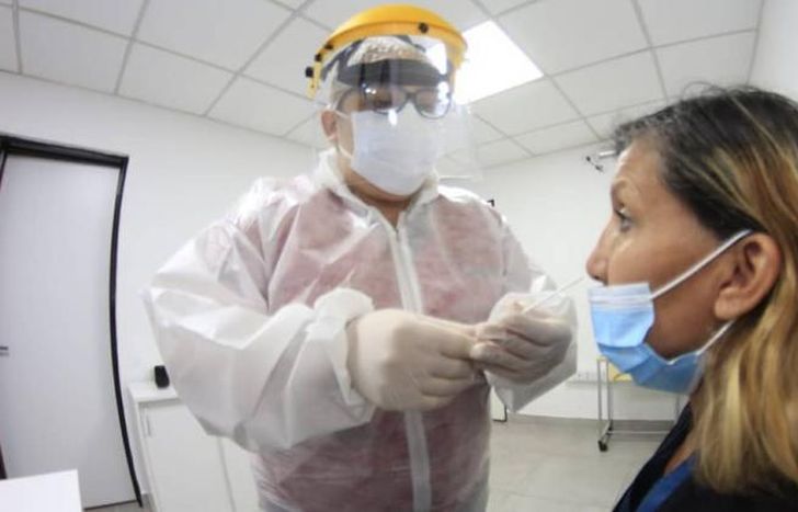 El índice de positividad es menor al 1%.