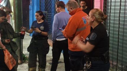 Trabajaron bomberos y Defensa Civil en el lugar.