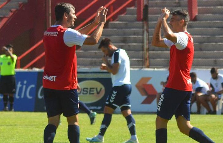 Como en los amistosos, apareció Noriega para el Albirrojo.