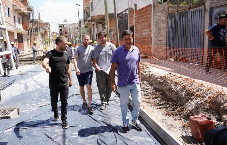 Otermín supervisó la pavimentación sobre Ejército de Los Andes y Campoamor.