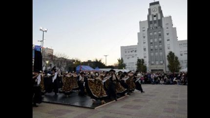 fiesta popular en la plaza grigera fiesta popular en la plaza grigera