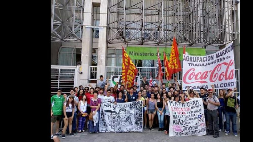 Los trabajadores de SIAM se movilizaron al Ministerio de Trabajo bonaerense