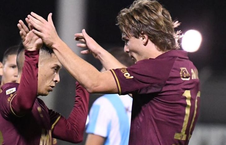 Festejan Esquivel y De la Vega.