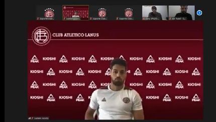 La charla con el periodista fue transmitida por YouTube. La charla con el periodista fue transmitida por YouTube.