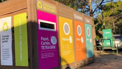 El módulo fue construido con madera plástica.