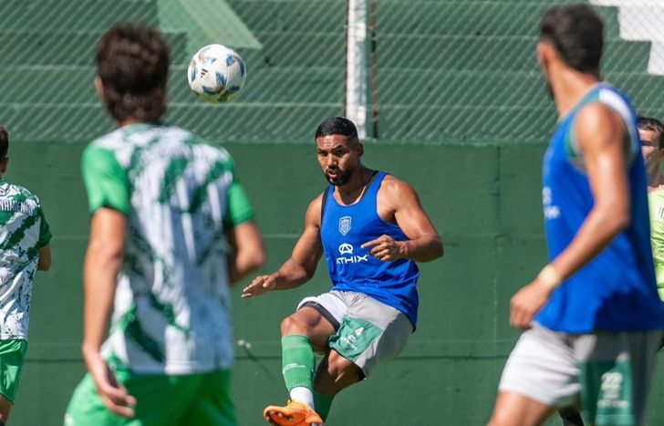 Maciel, en el amistoso con Sarmiento.