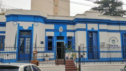 Comisaría 1ª de Lomas de Zamora, en Alem y Sáenz.