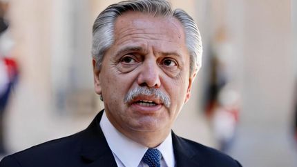 El Presidente se está haciendo estudios.