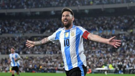 Messi marcó el 1-0 de Argentina ante Bolivia.