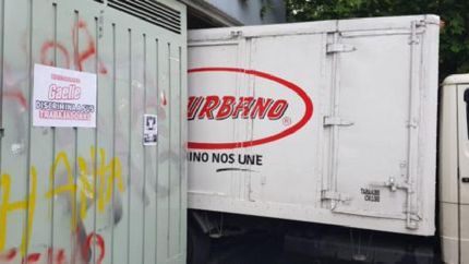 trabajadores de gaelle bloquearon la fabrica