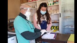 Recorren Lomas para explicar cómo funciona la línea de atención sobre Covid-19