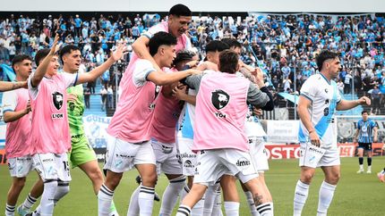 Temperley metió presión, va por la final por el ascenso.
